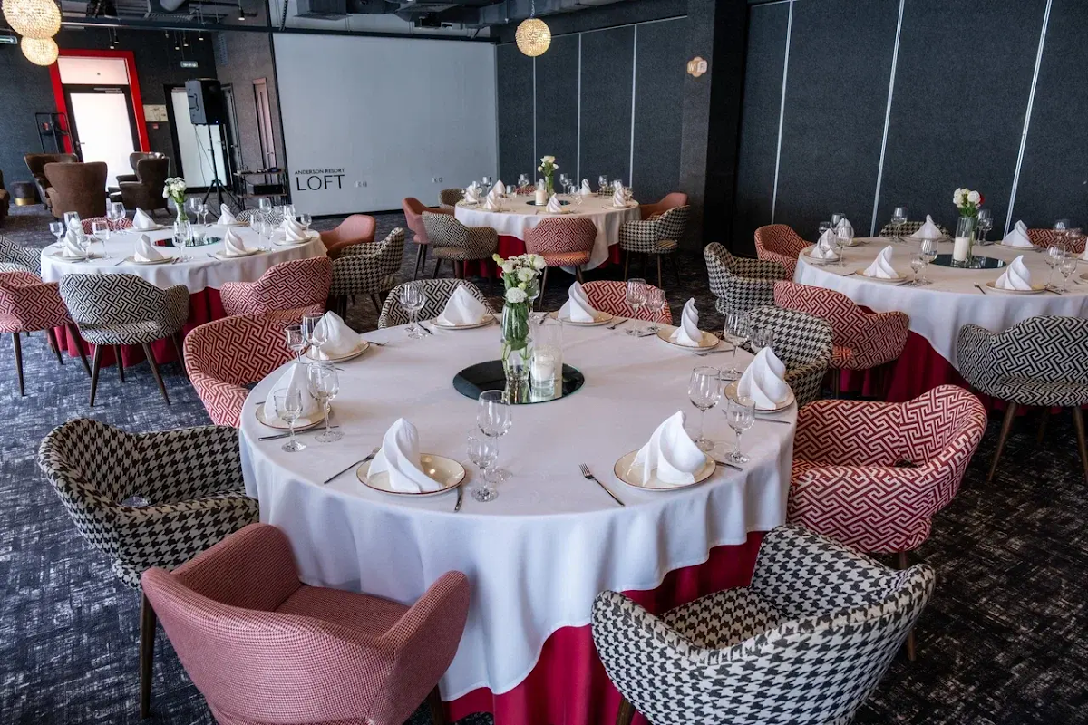 Зал «Том 1»