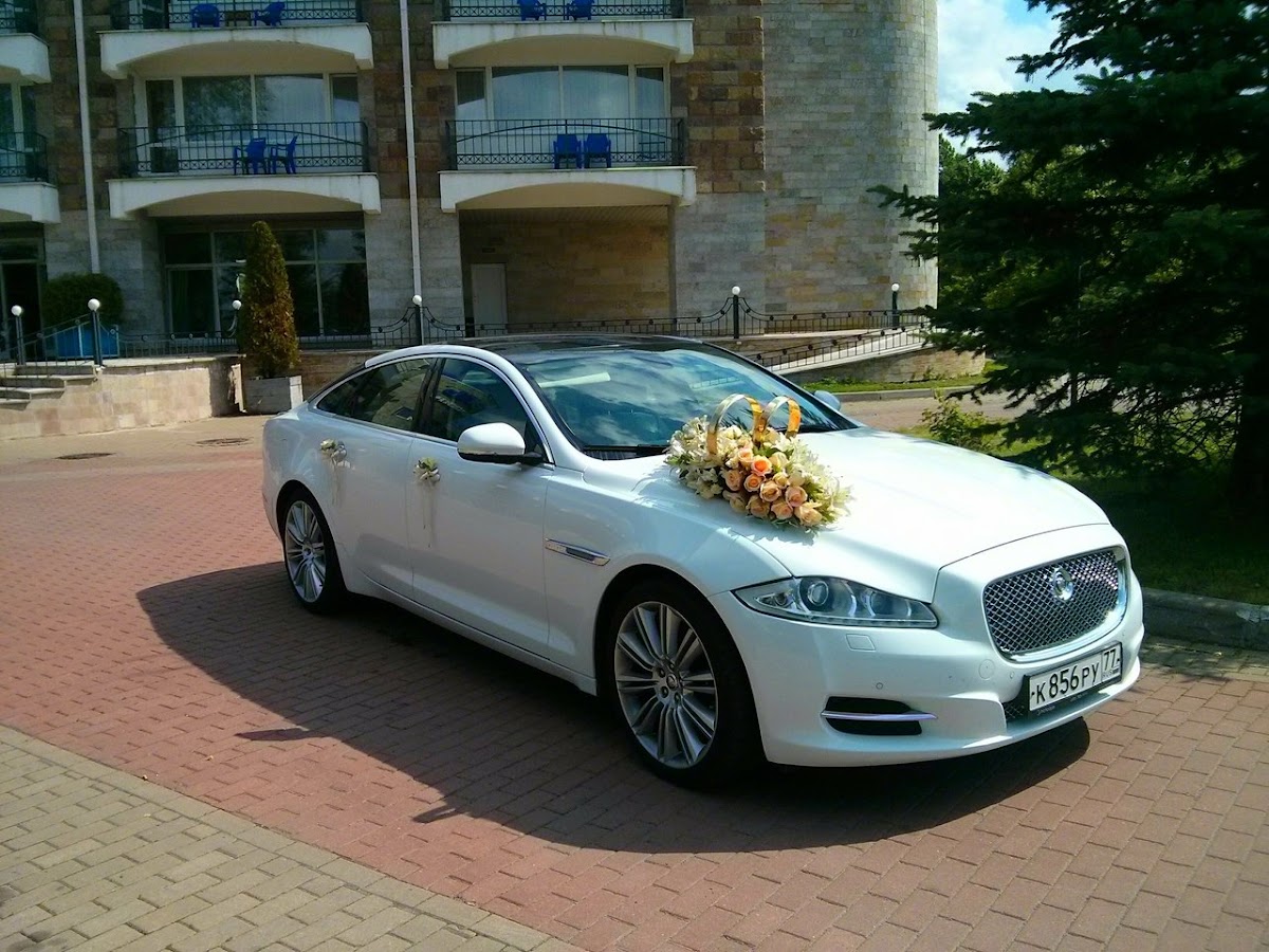 Jaguar XJ
