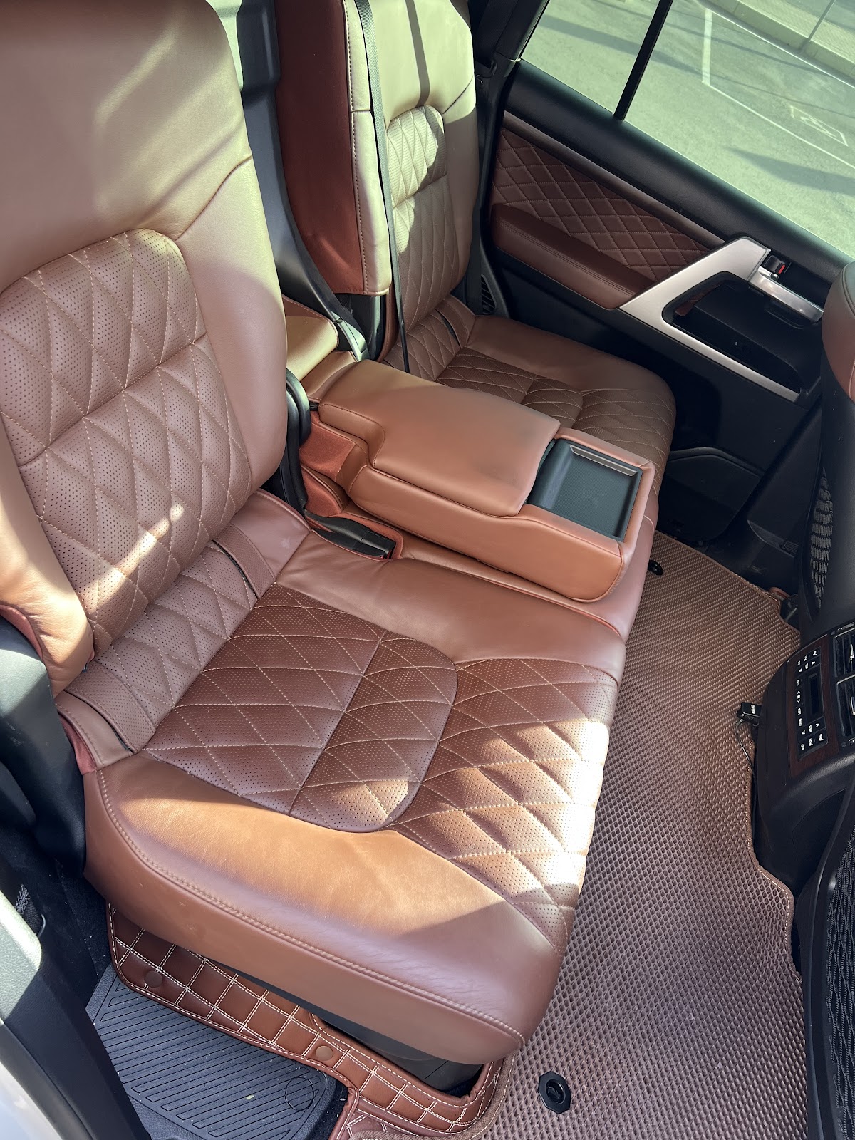Toyota Land cruiser 200 — кадр 5 из 5