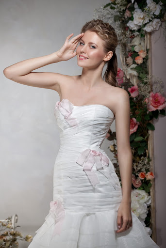 Розовые лепестки — кадр 2 из 2