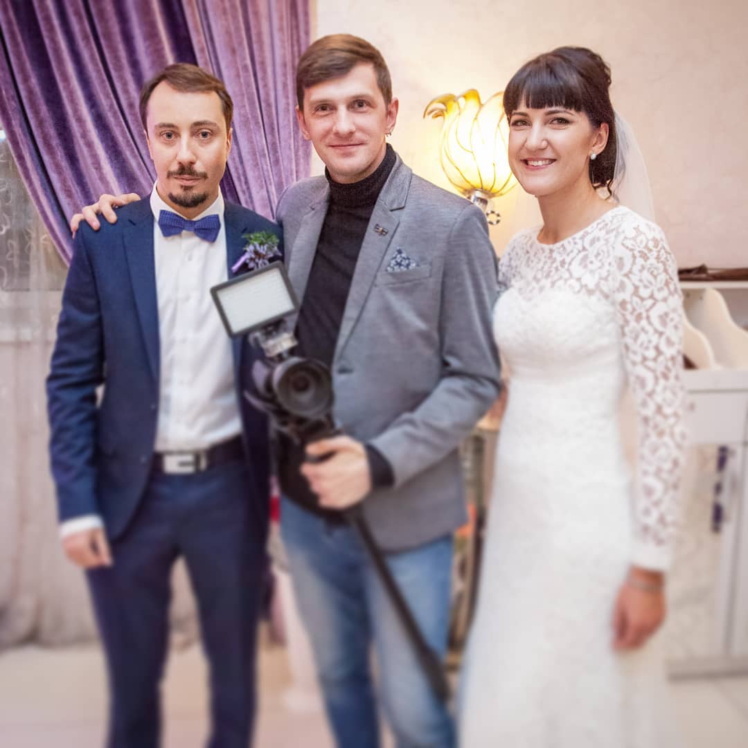 ЗА КАДРОМ