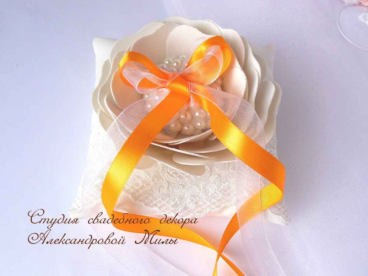 Подушечки для колец
