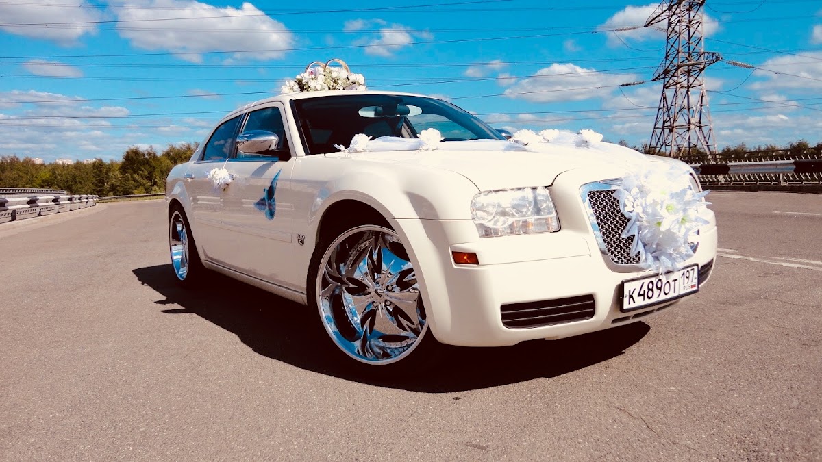 Chrysler 300C — кадр 2 из 22
