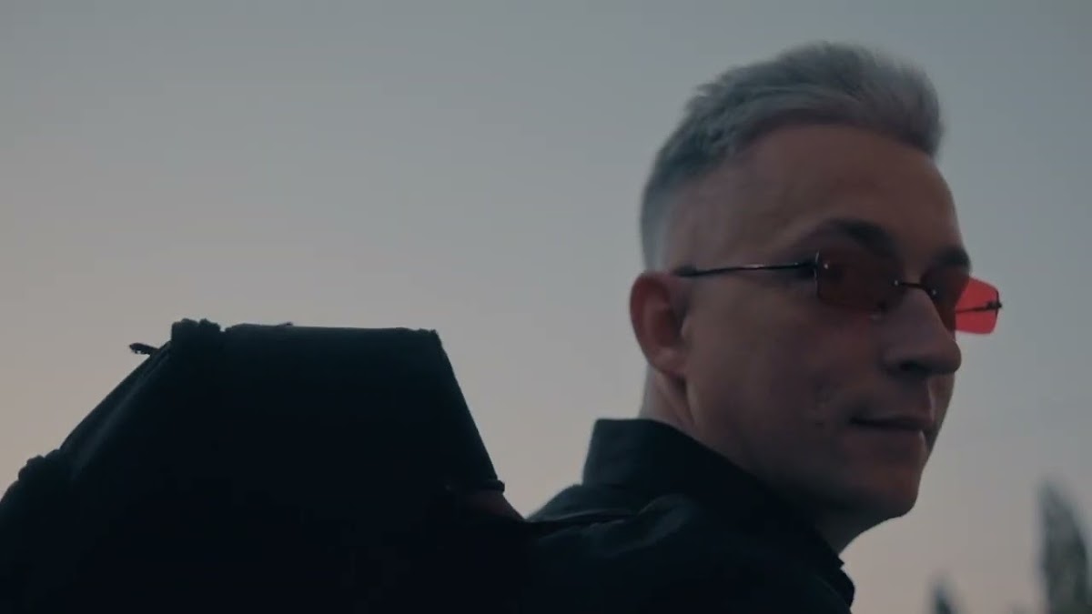 Денис Репин — кадр 2 из 79