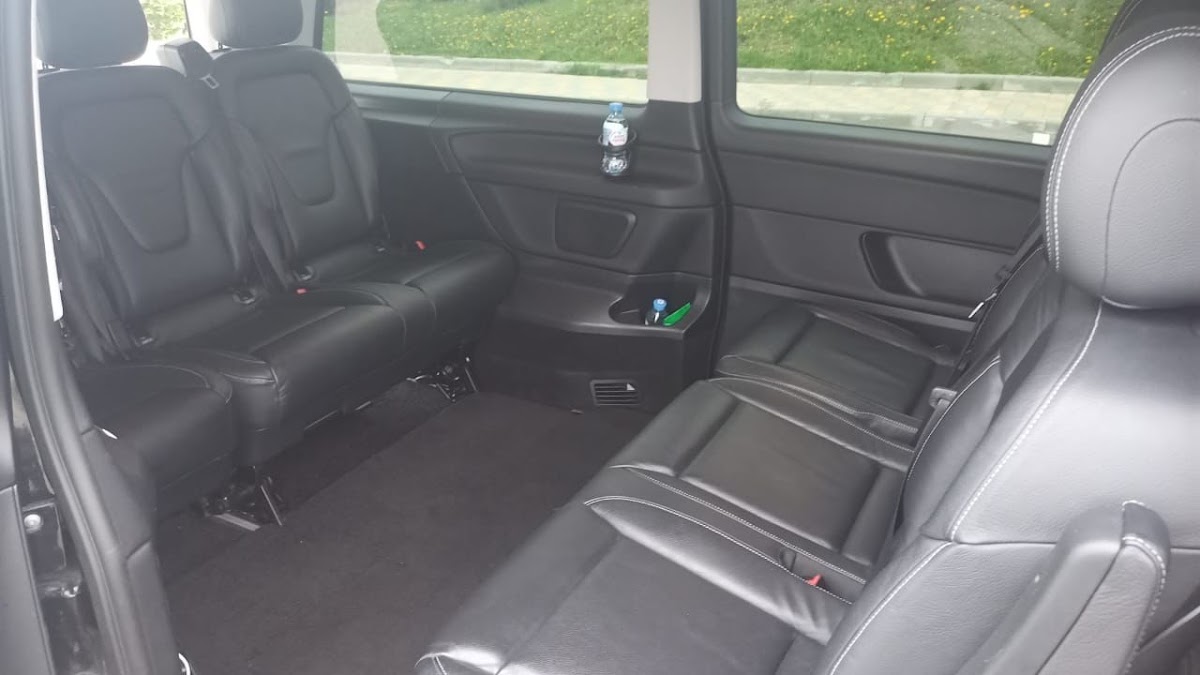 Mercedes-Benz V-class long — кадр 4 из 4
