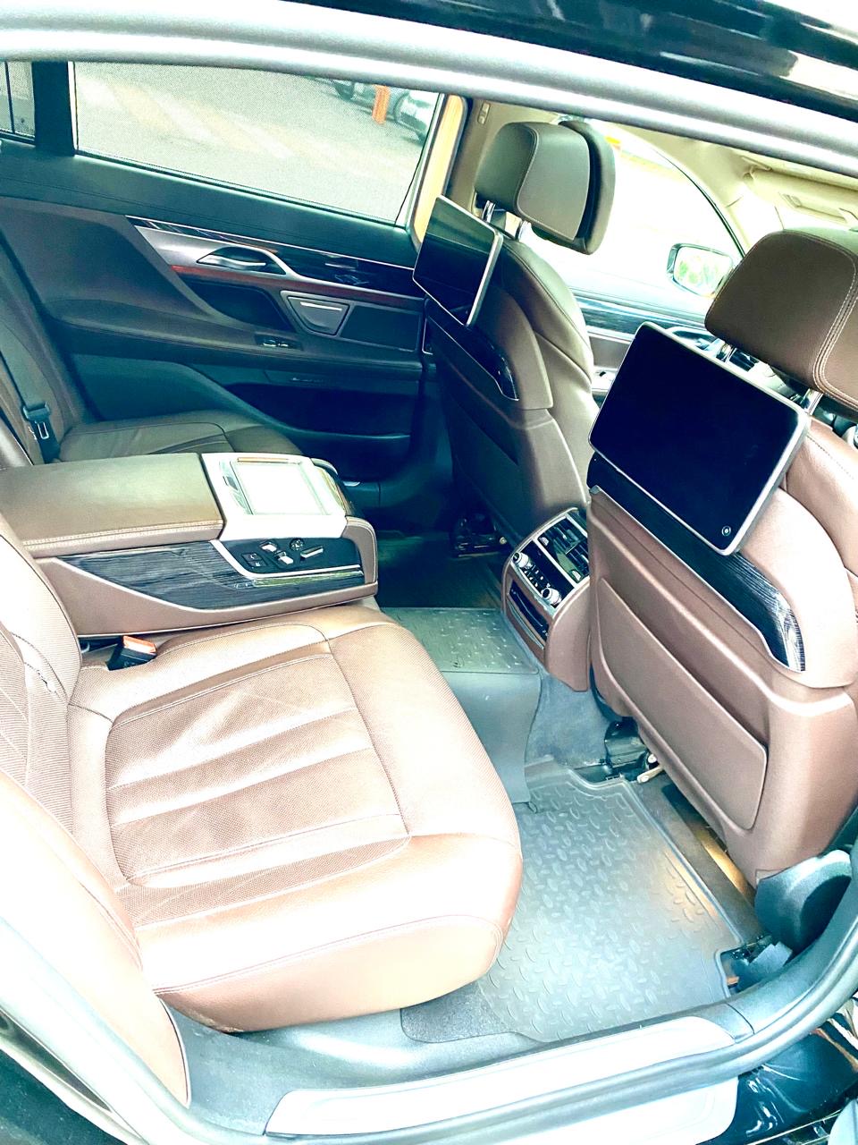 BMW 750 LONG гос.N570
