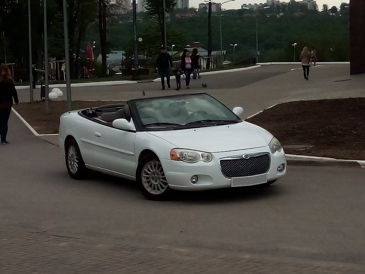 Chrysler Sebring — кадр 3 из 8