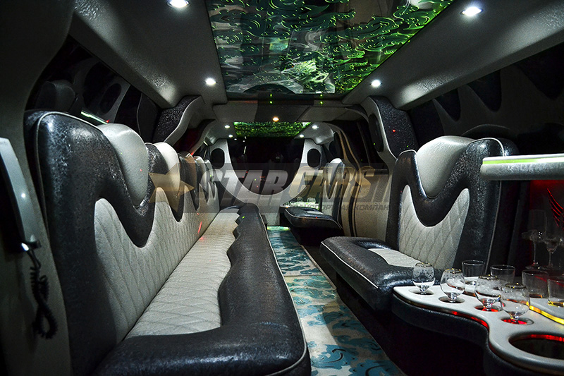 Infiniti QX56 Silver (20 мест)
