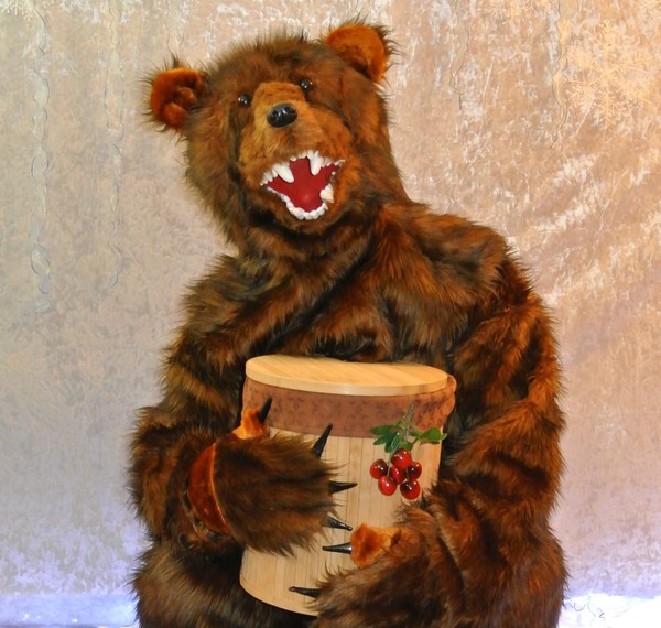 костюмы