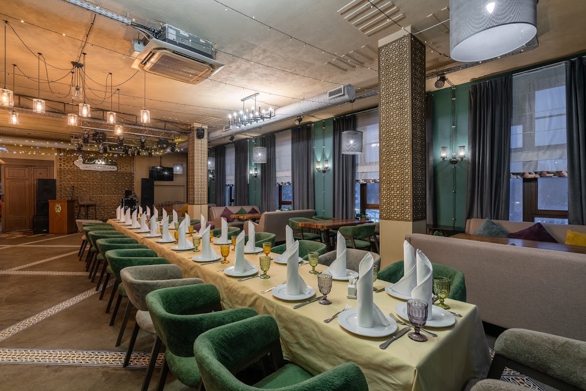 Основной зал