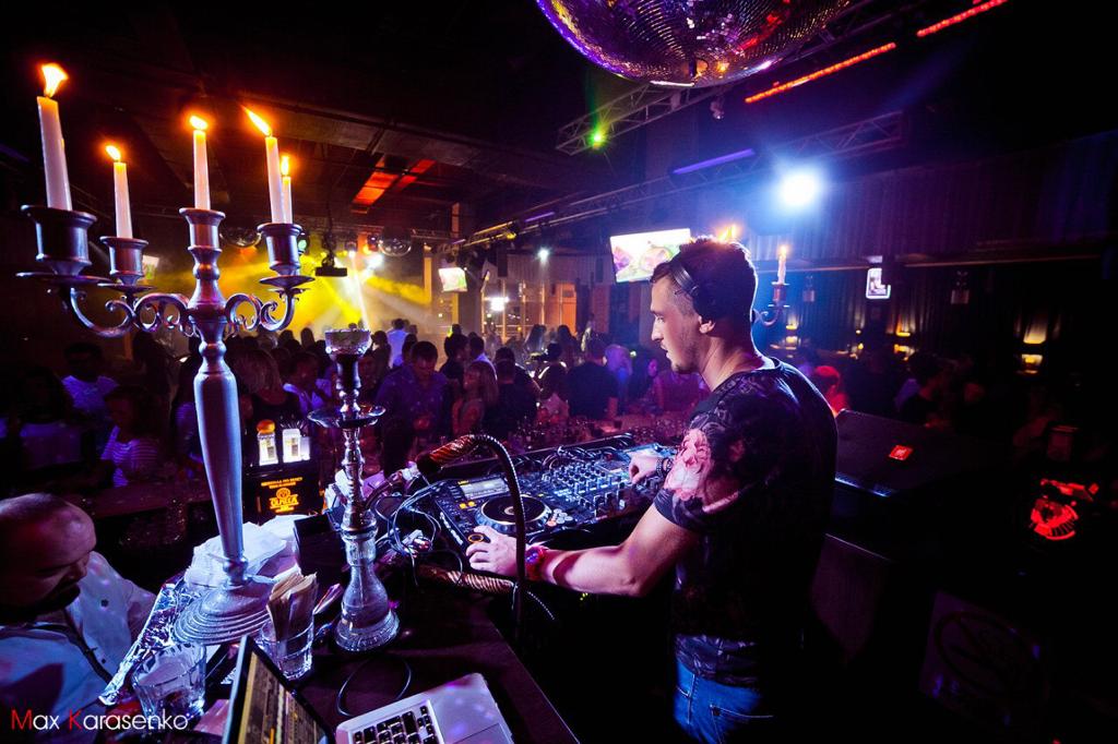 EVENT DJ
