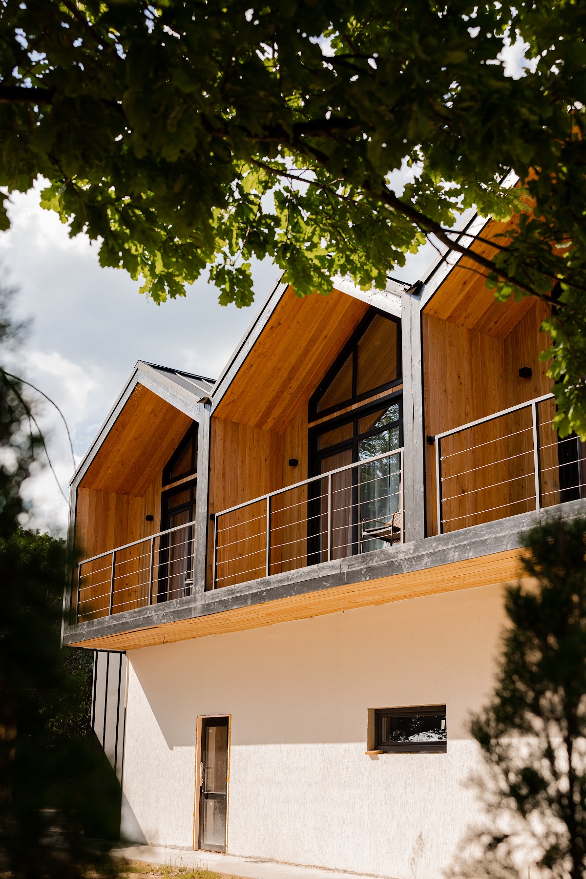 BARN HOUSE