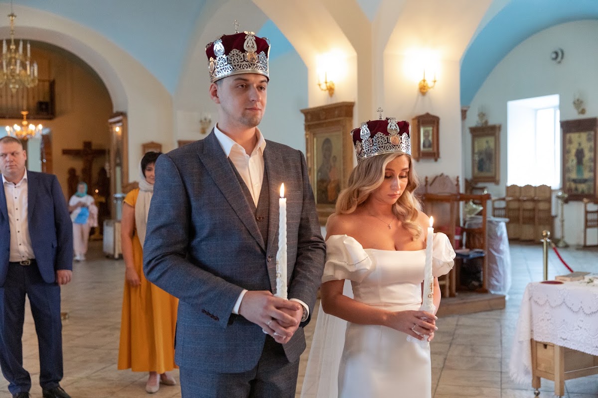 Яна Перова