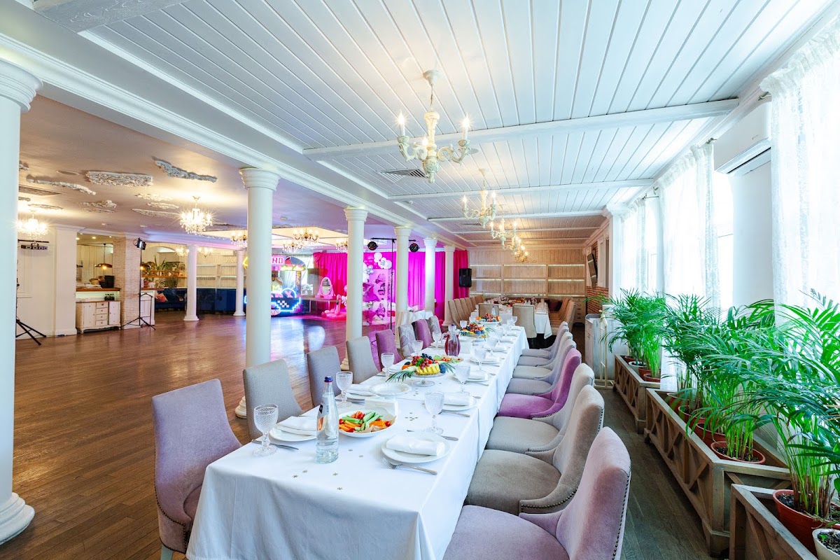 Основной зал — Фуршет