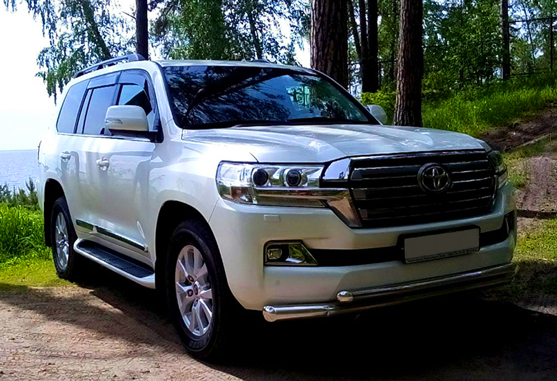 Toyota Land Cruiser 200