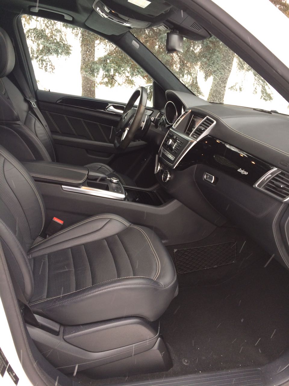 Mercedes Benz ML — кадр 4 из 5