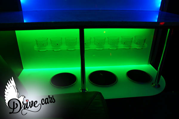Party bus ford — кадр 4 из 7
