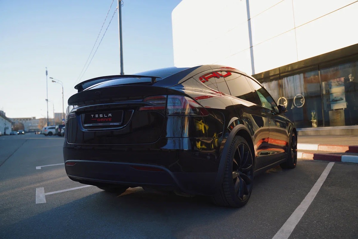Tesla model Х