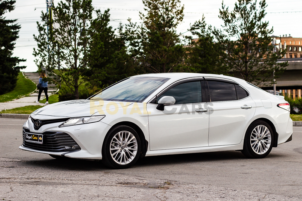 Toyota Camry V70 Executive Safety
