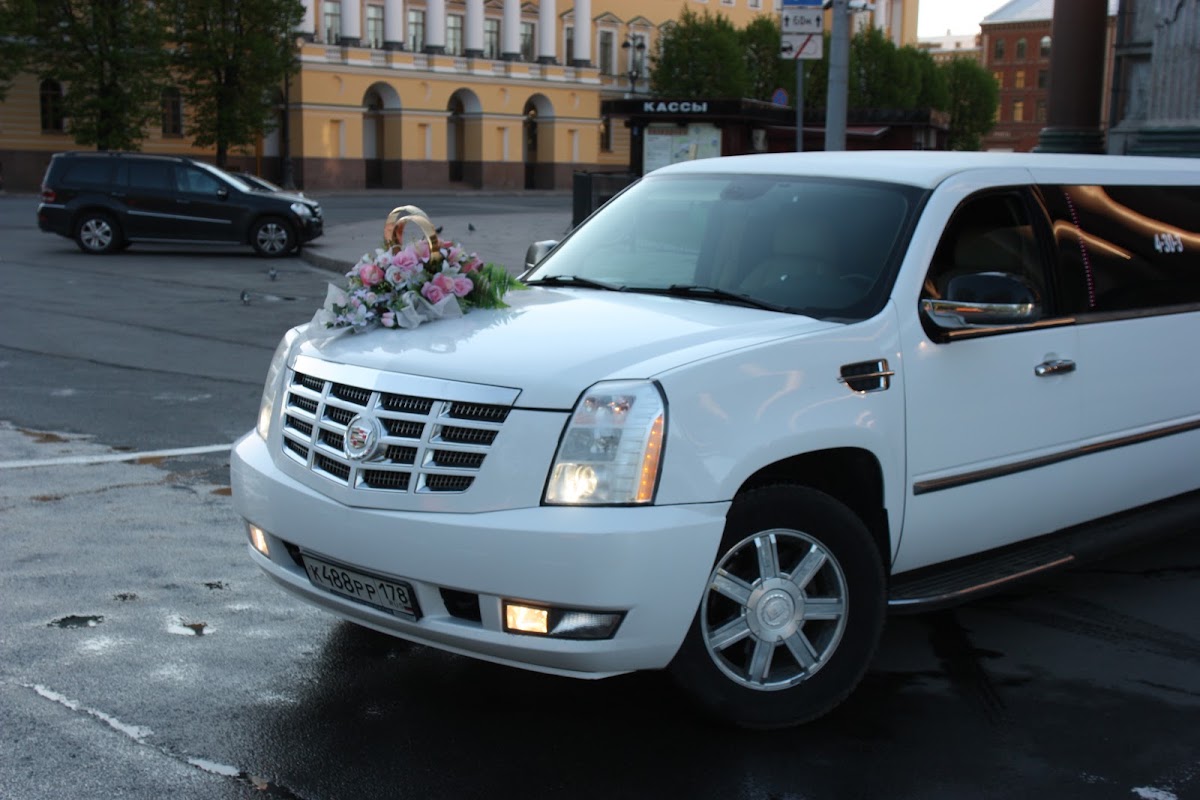 Cadillac Escalade 3