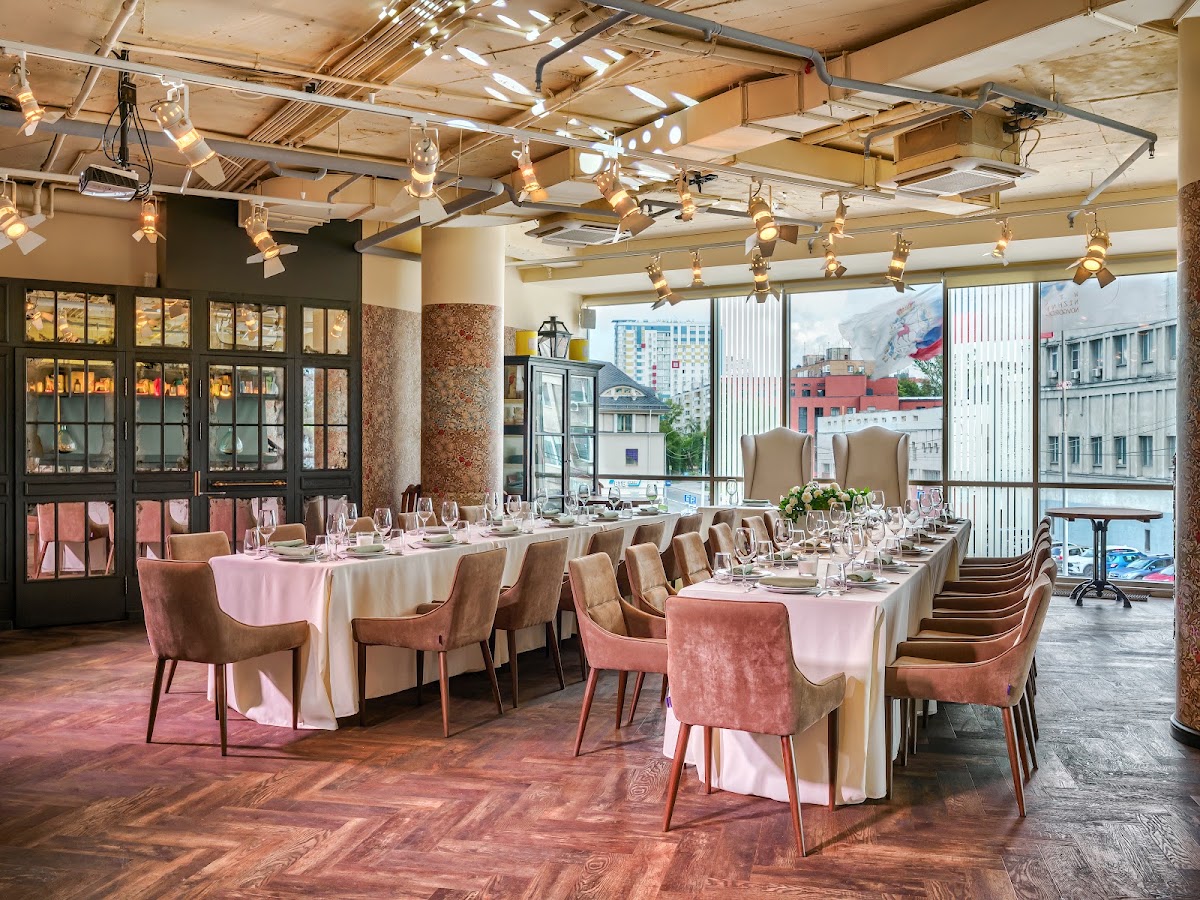 MITRICH STEAKHOUSE — кадр 4 из 57