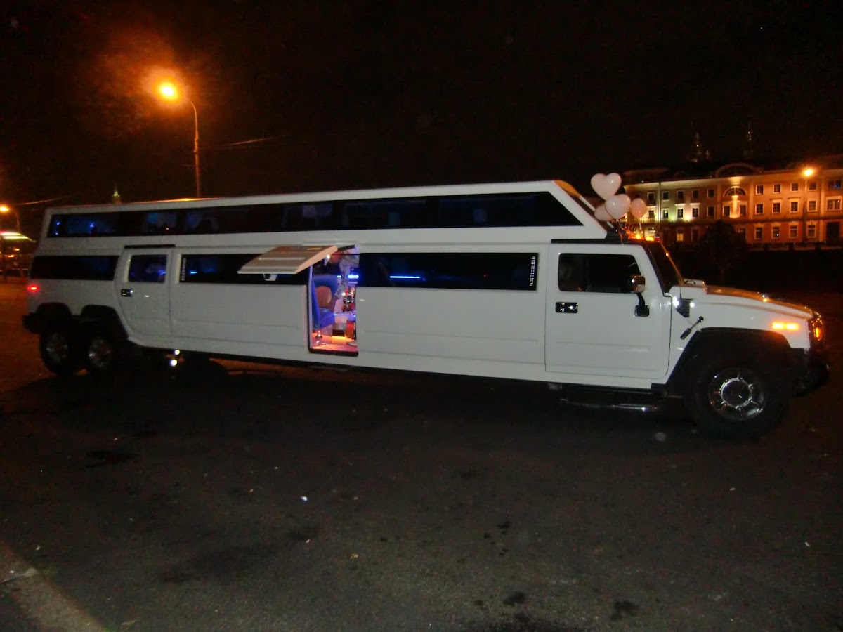 Hummer H-2