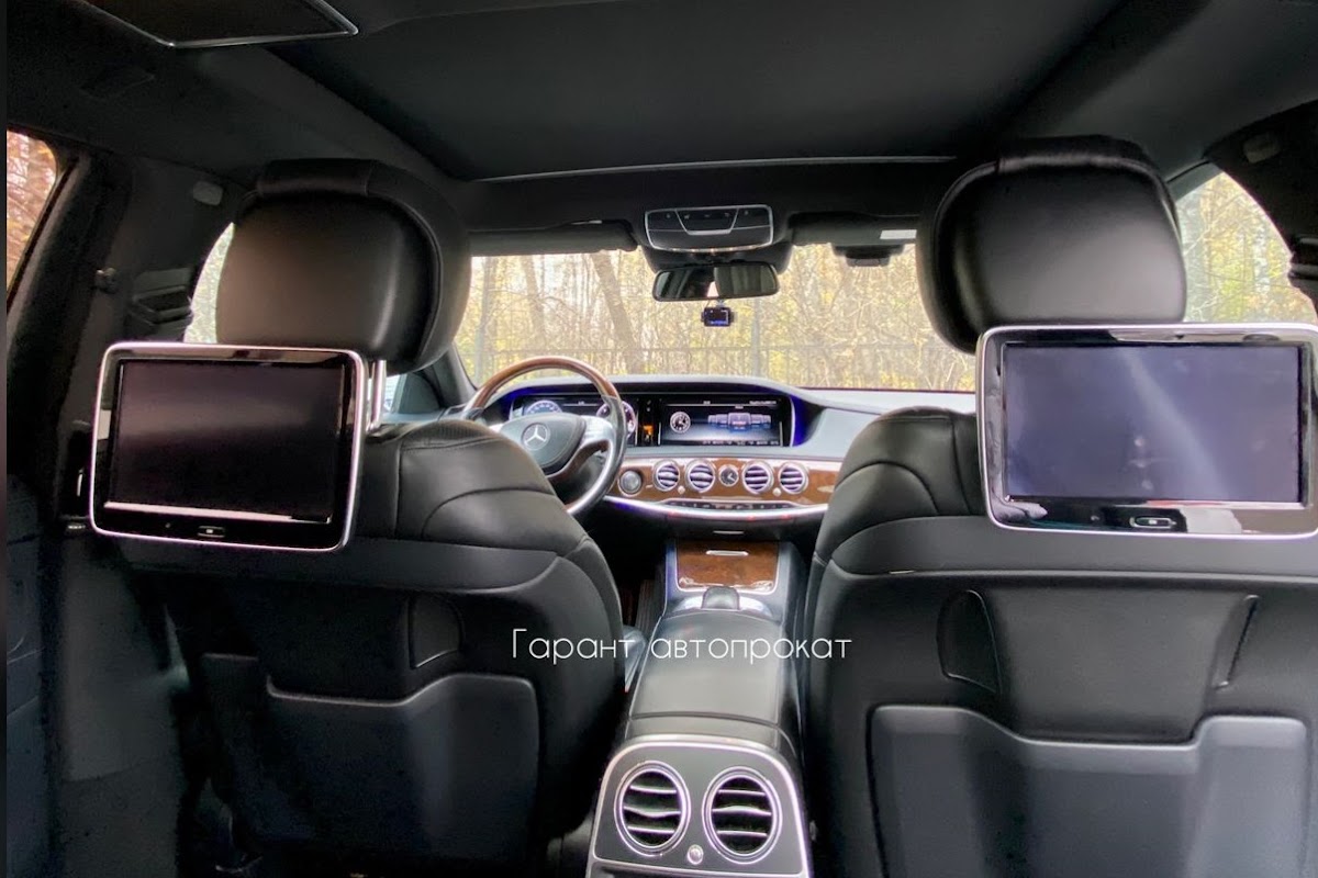 Mercedes Benz S-class 222