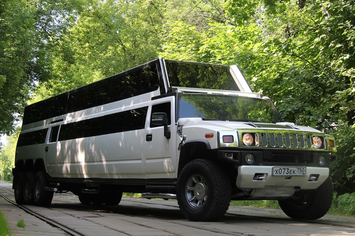 Hummer H-2