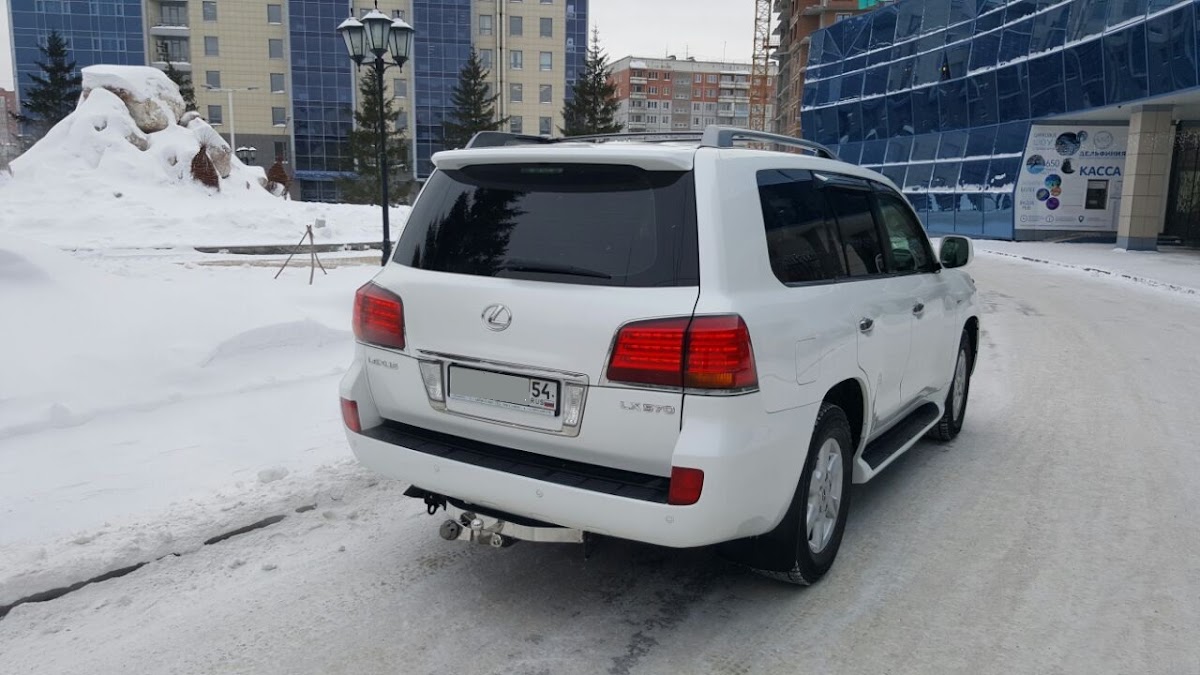 Лексус LX 570 — кадр 5 из 8