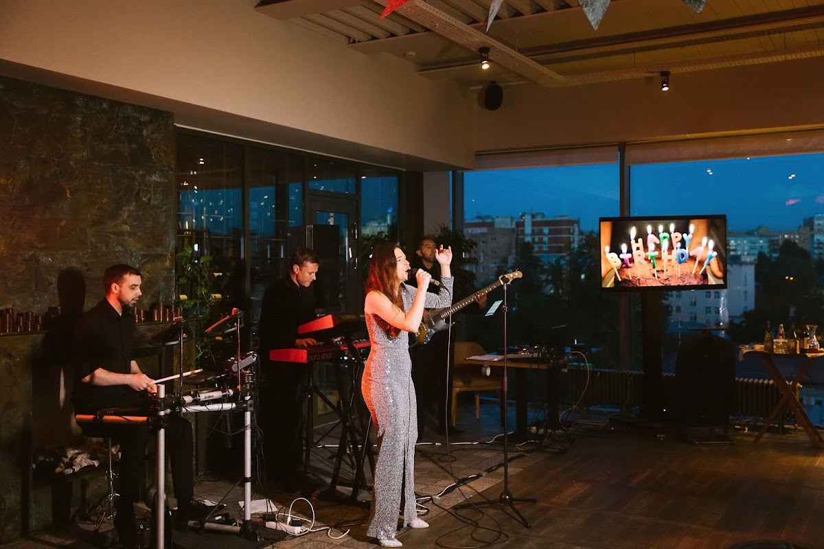 Кавер-группа на свадьбу Нижний Новгород Funkeys Music Band на камерном юбилее в Lobachevsky Plaza