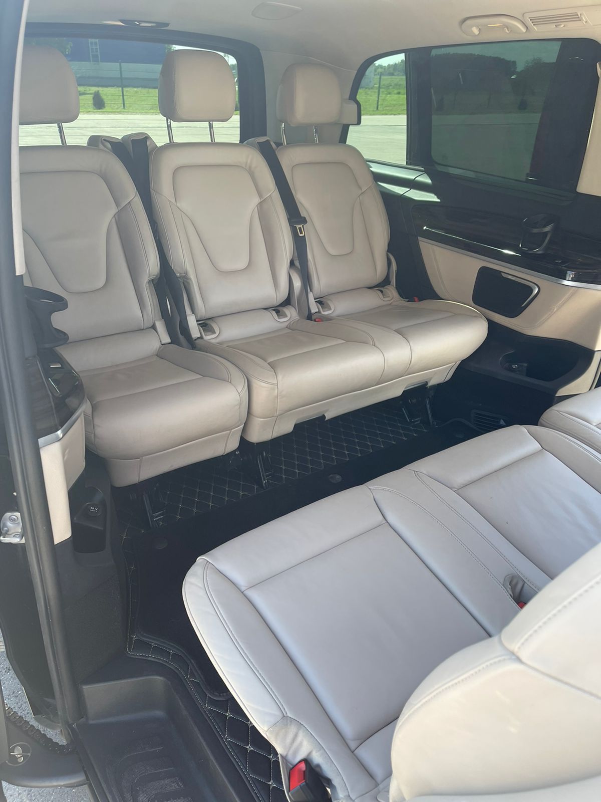 Mercedes-Benz V класс светлый салон