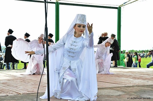 Танцевальная шоу-группа Сухум
