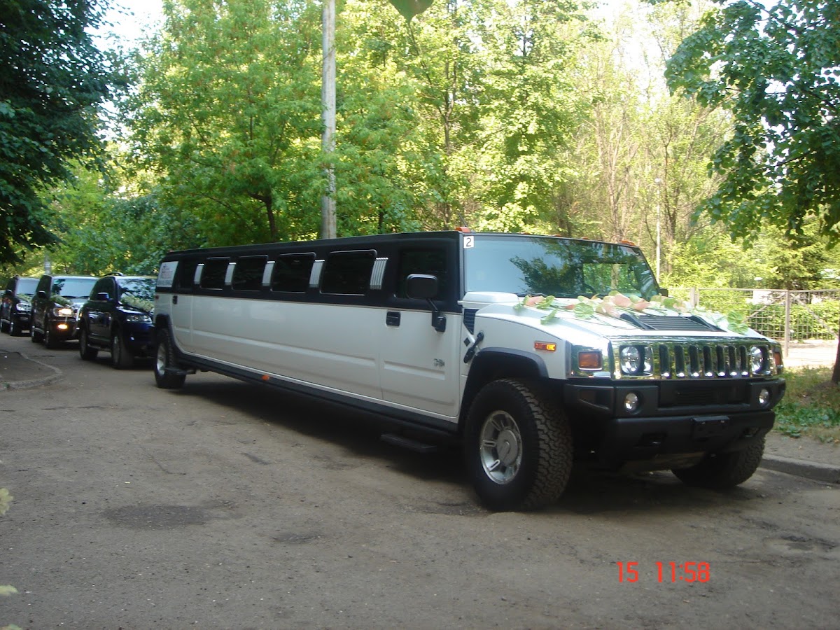Hummer H2 Super Stretch 200 — кадр 2 из 3