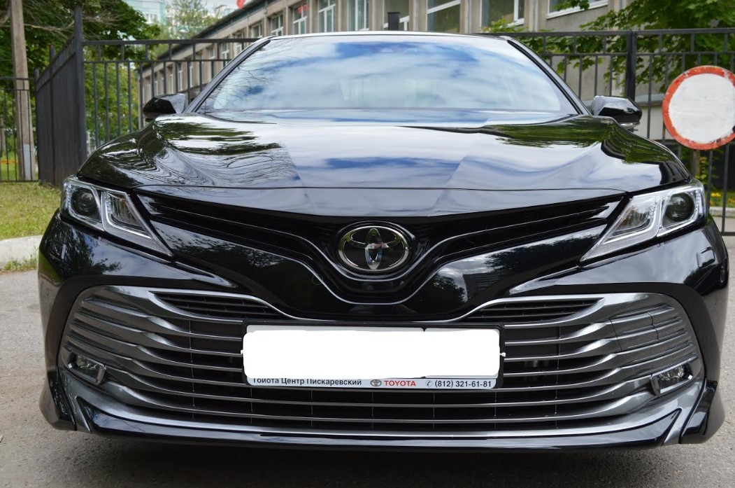 Toyota Camry (бизнес-класс)
