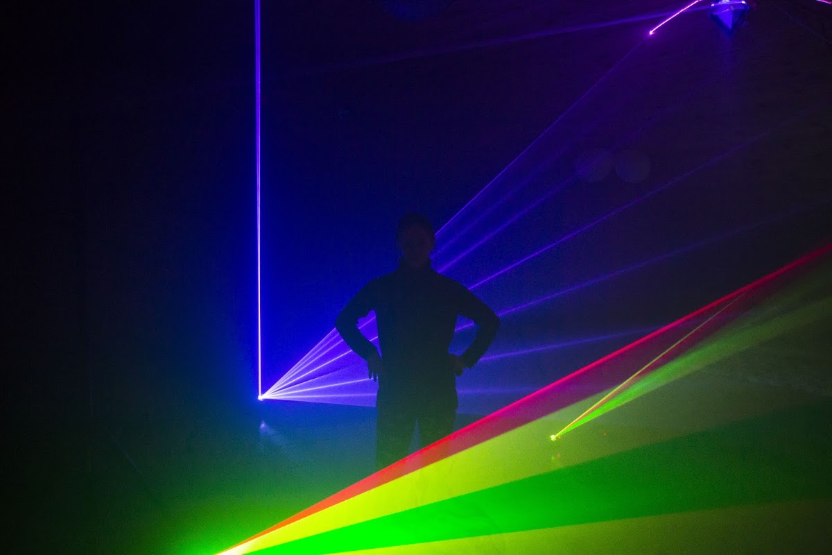 Laserman show — кадр 2 из 38