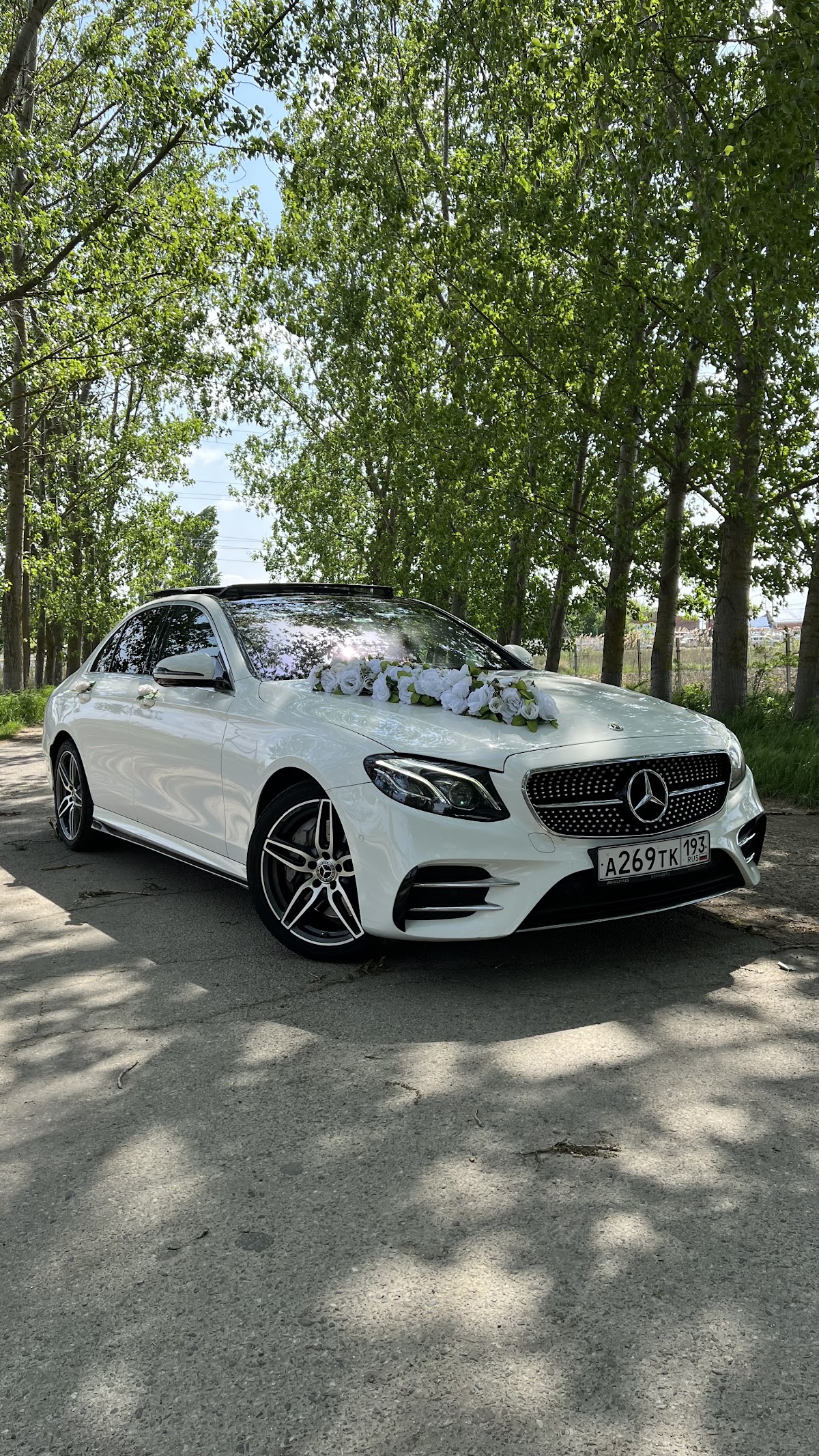 Mercedes e-class 213 AMG с панорамной крышей — кадр 3 из 10