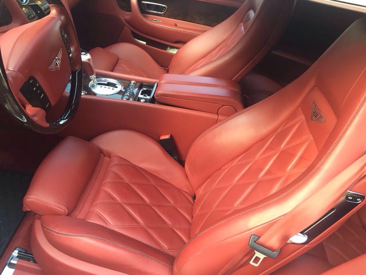 Bentley Continental GT — кадр 3 из 3