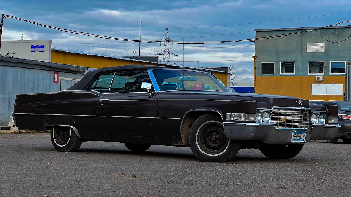 Cadillac DeVille