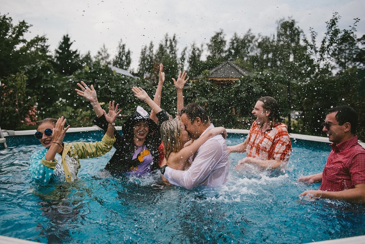 Crazy Wedding