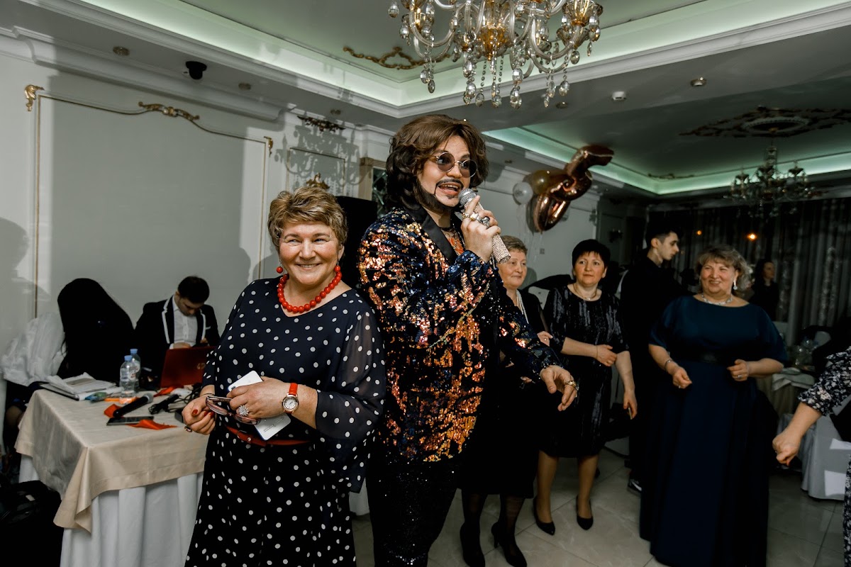 ФИЛИПП КИРКОРОВ