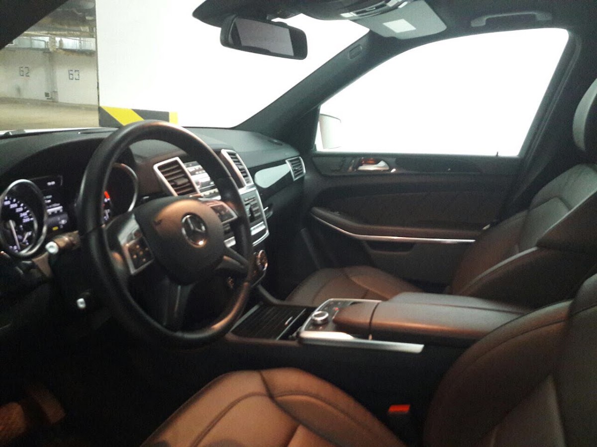 Mercedes GL500 — кадр 4 из 5