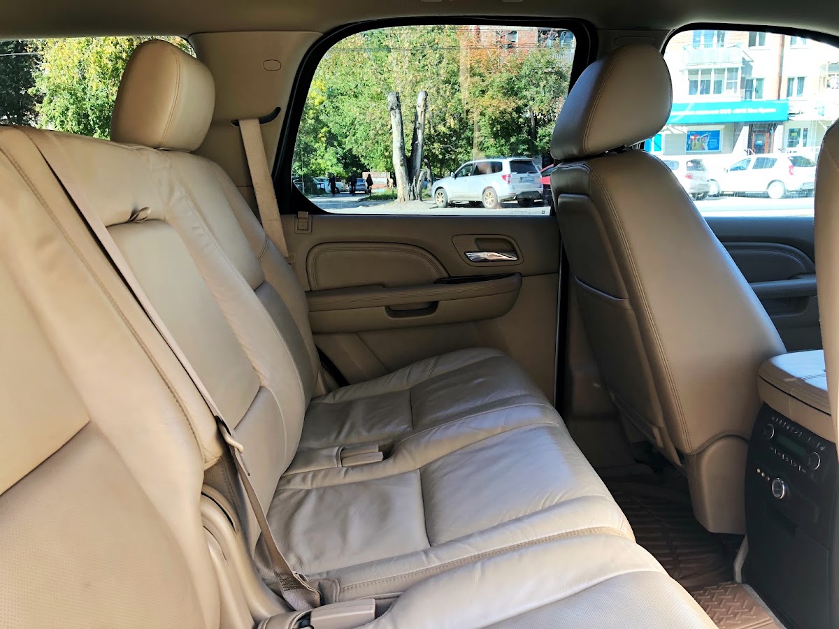 Cadillac Escalade — кадр 5 из 6