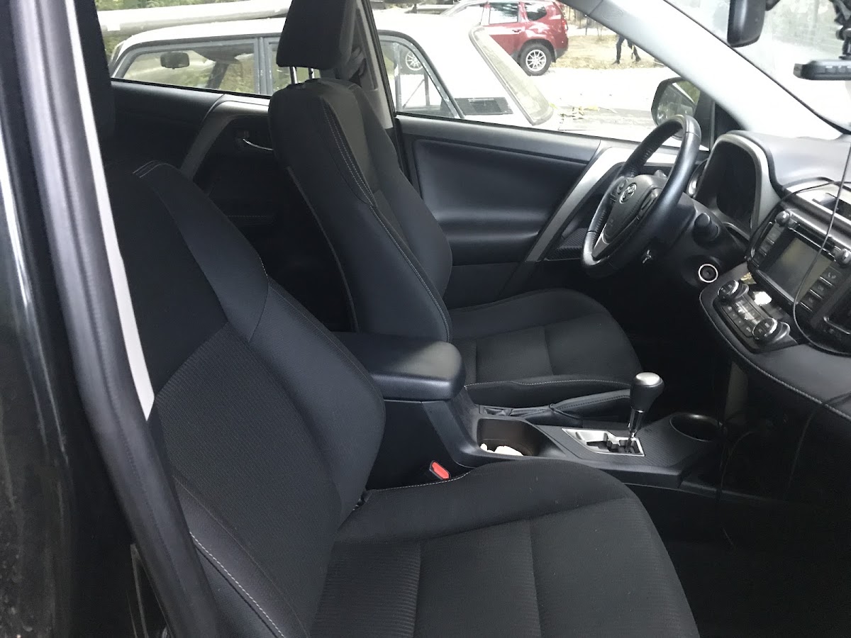 Toyota RAV4 — кадр 2 из 2