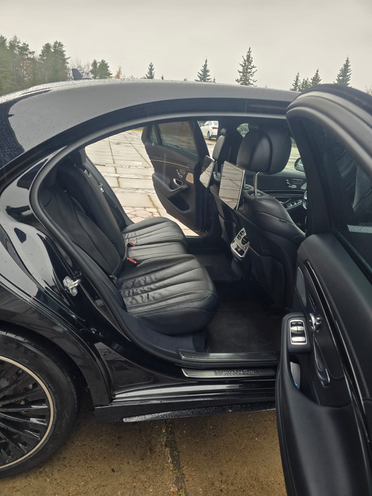 Mercedes-Benz S-class W222