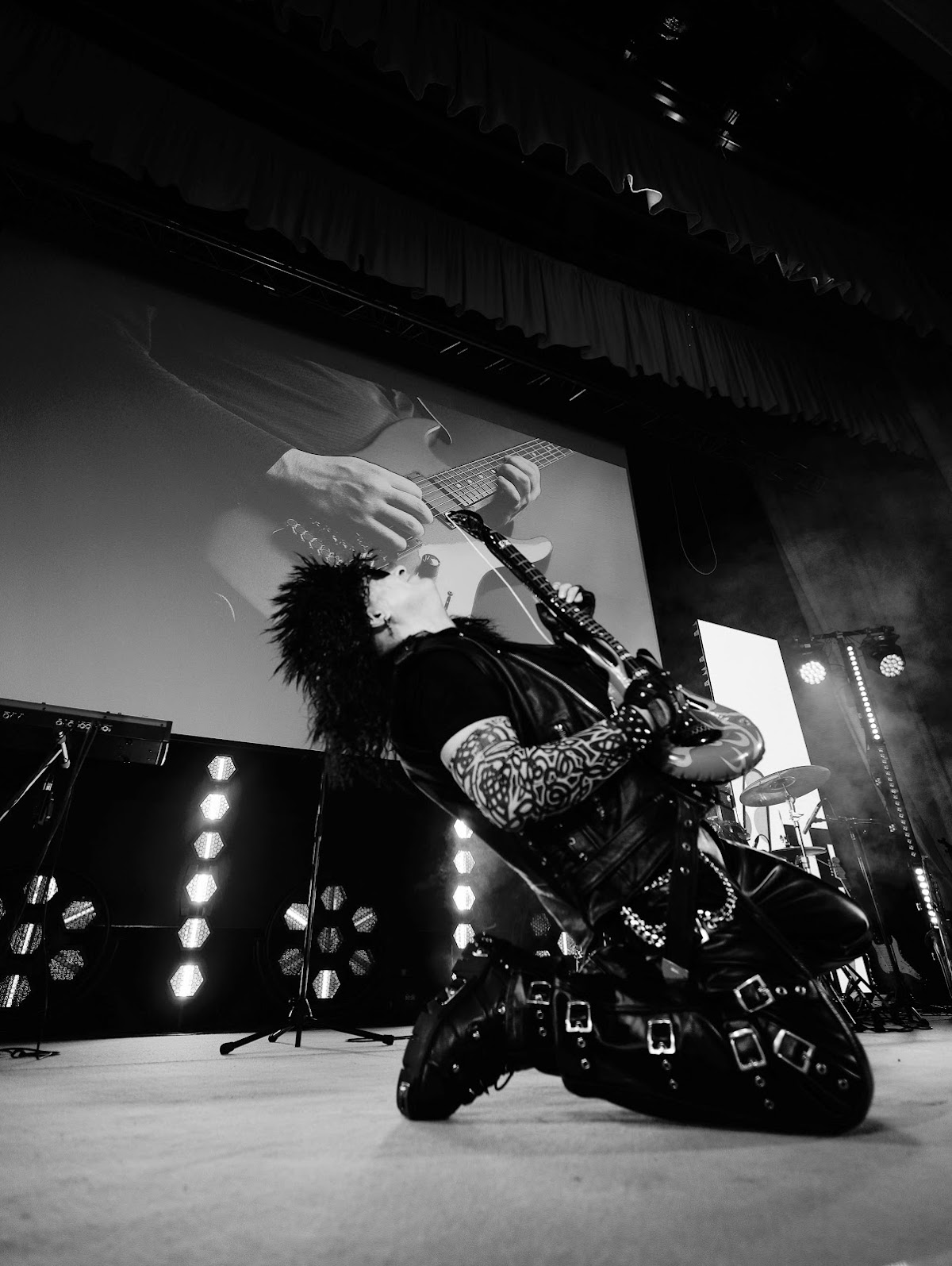 С новым ROCKом! (Корпоратив)