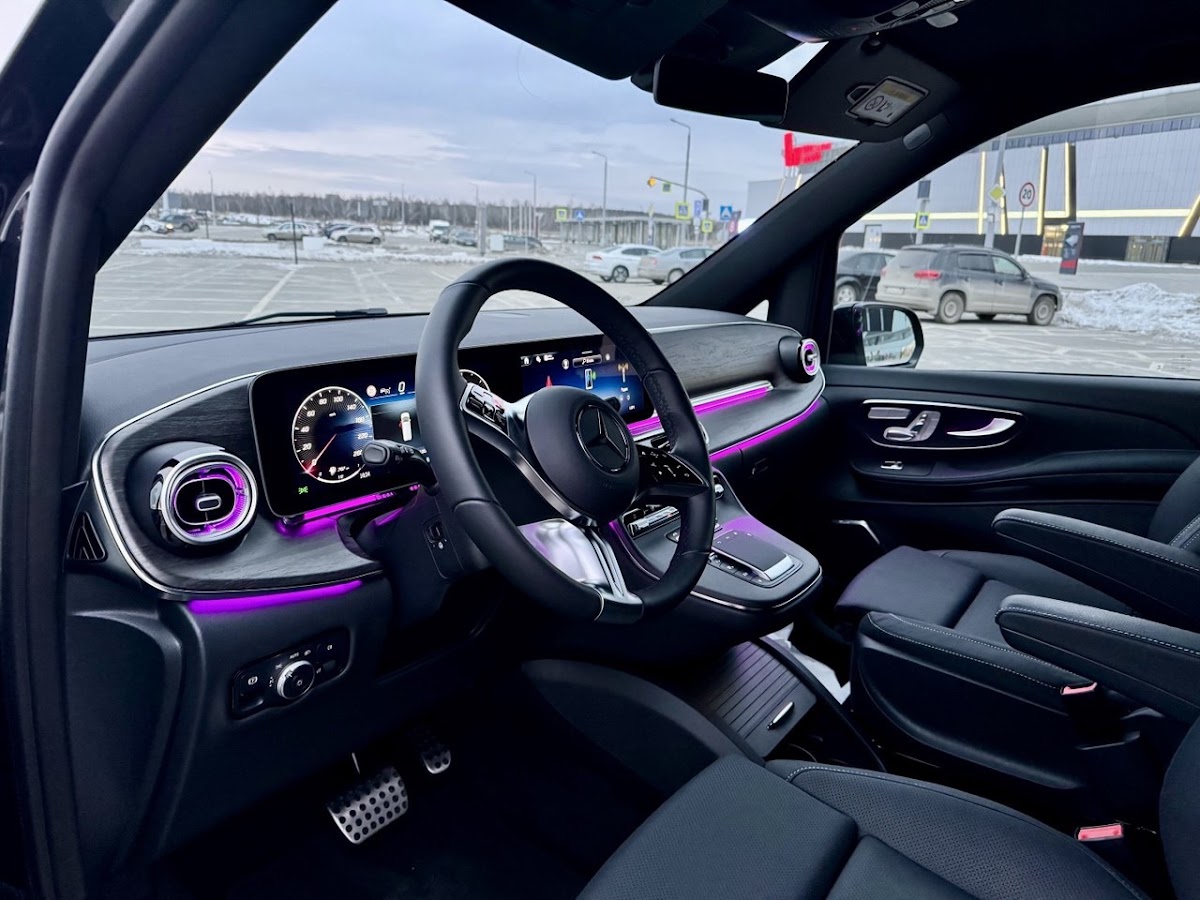 Mercedes-Benz V class — кадр 3 из 7
