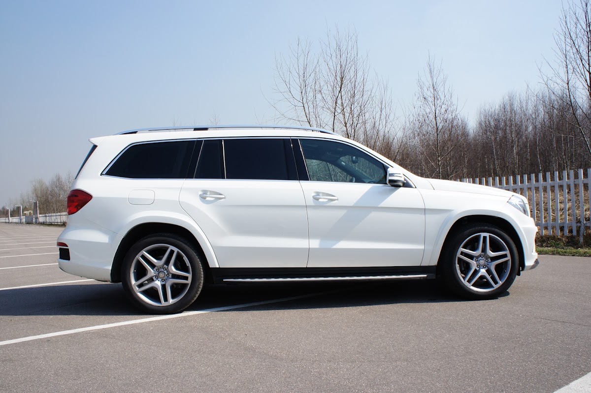 Mercedes-Benz GL — кадр 2 из 7