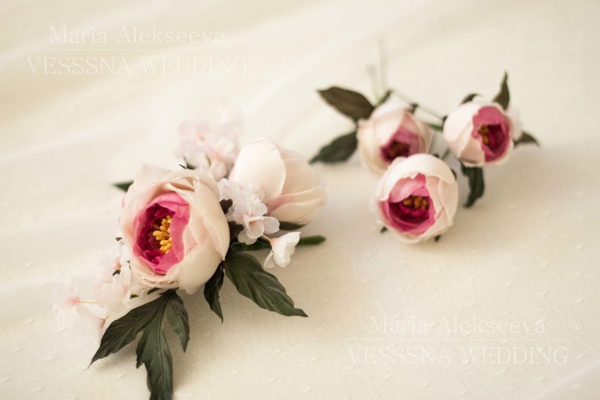 Vesssna Weeding