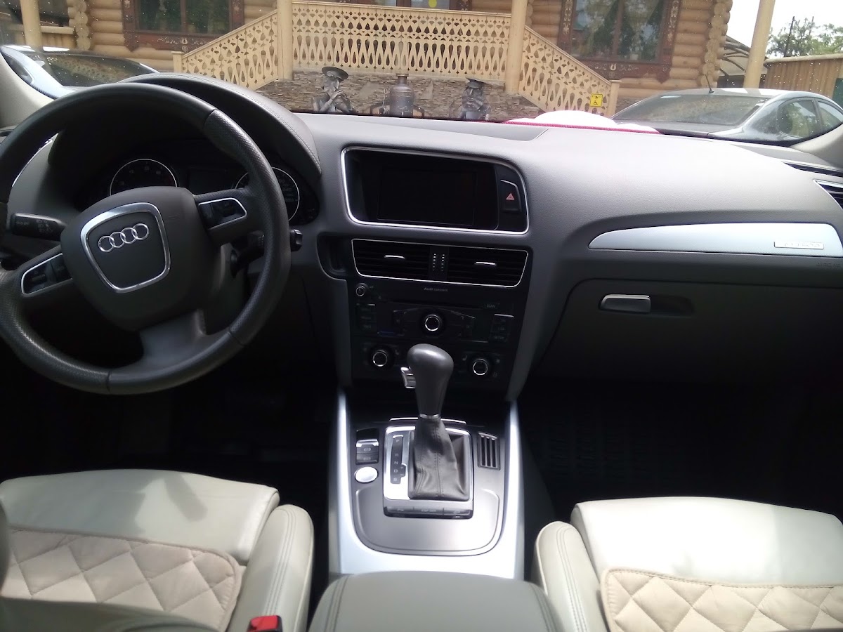 Ауди Q5