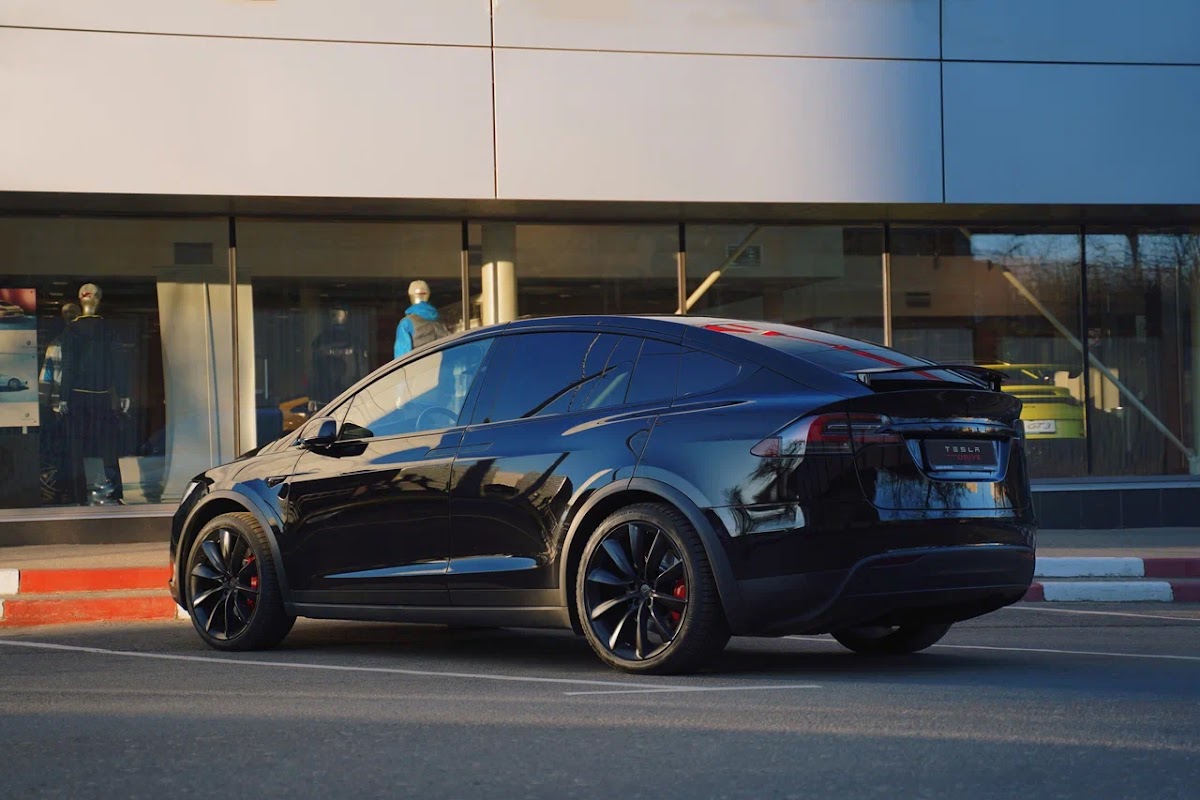 Tesla model Х